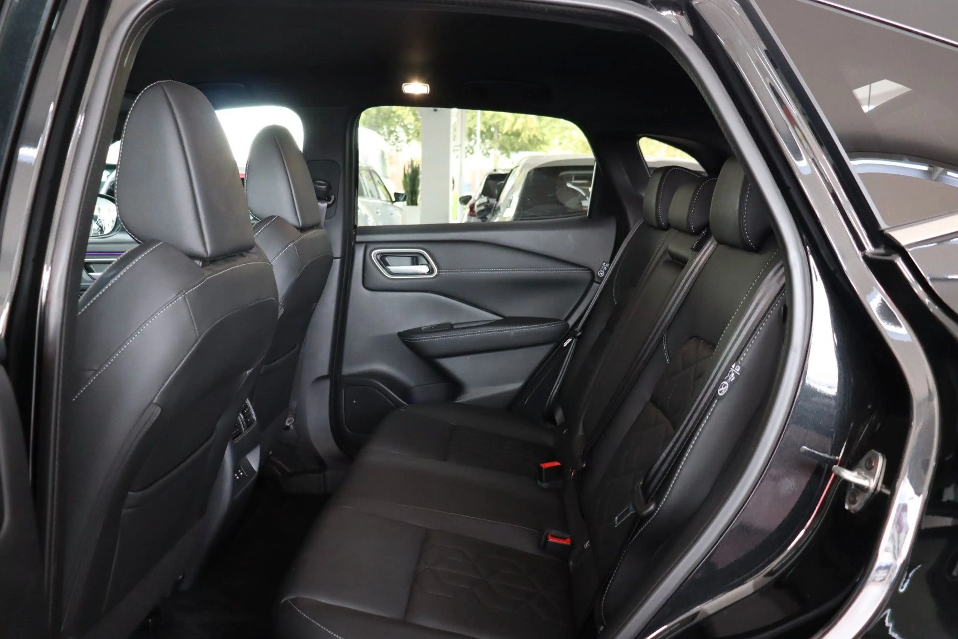Nissan Qashqai Tekna e-Power Allwetter Pano Leder — photo 14