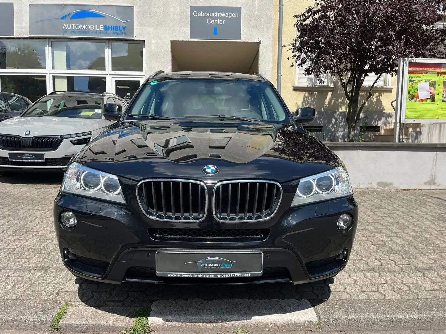 BMW X3 xDrive 20i Automatik, Navi, Xenon Negro - 2