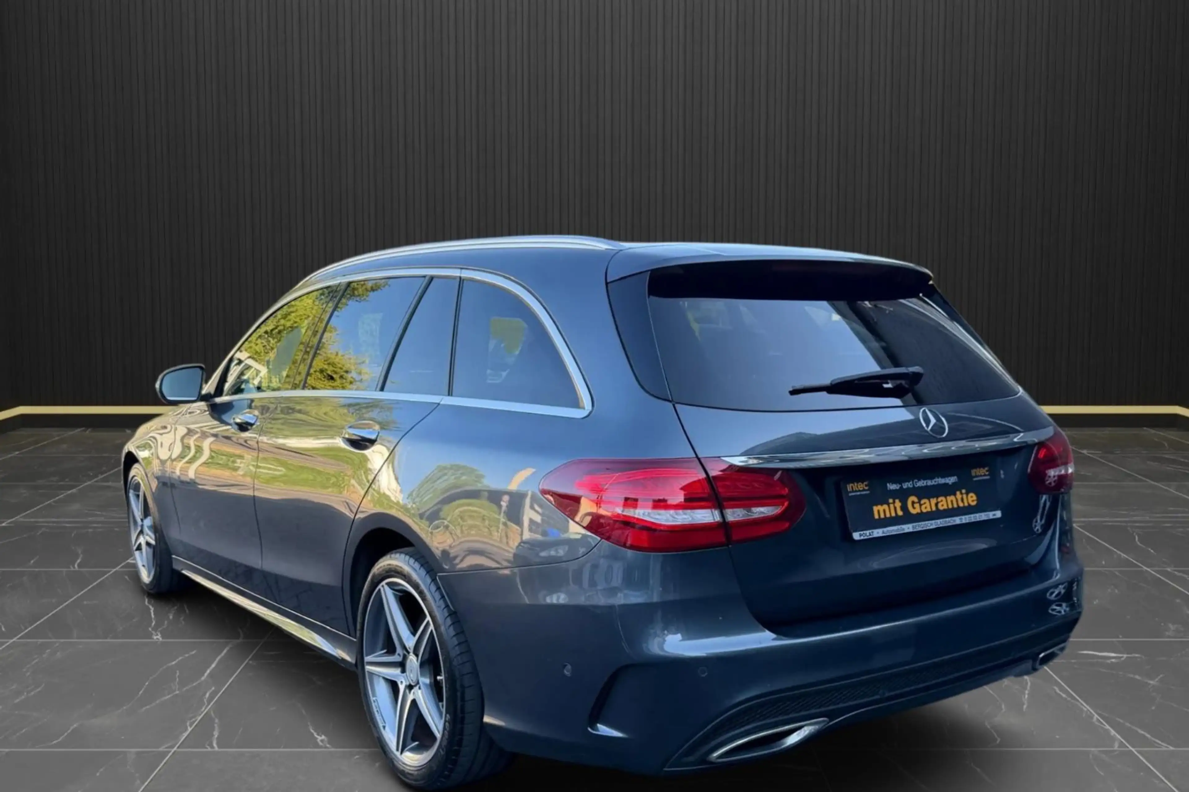 Mercedes-Benz C 250 d 4M AMG-Line AHK*PANO*LEDER*NAVI*KAMERA* — photo 3