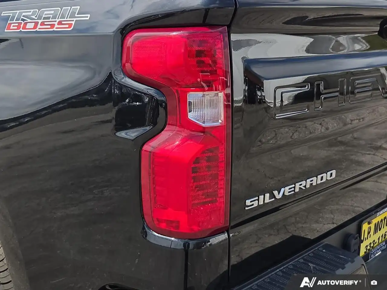 Chevrolet Silverado 1500 снимка Chevrolet Silverado 1500