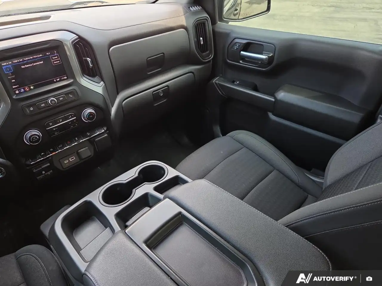 Chevrolet Silverado 1500 снимка Chevrolet Silverado 1500