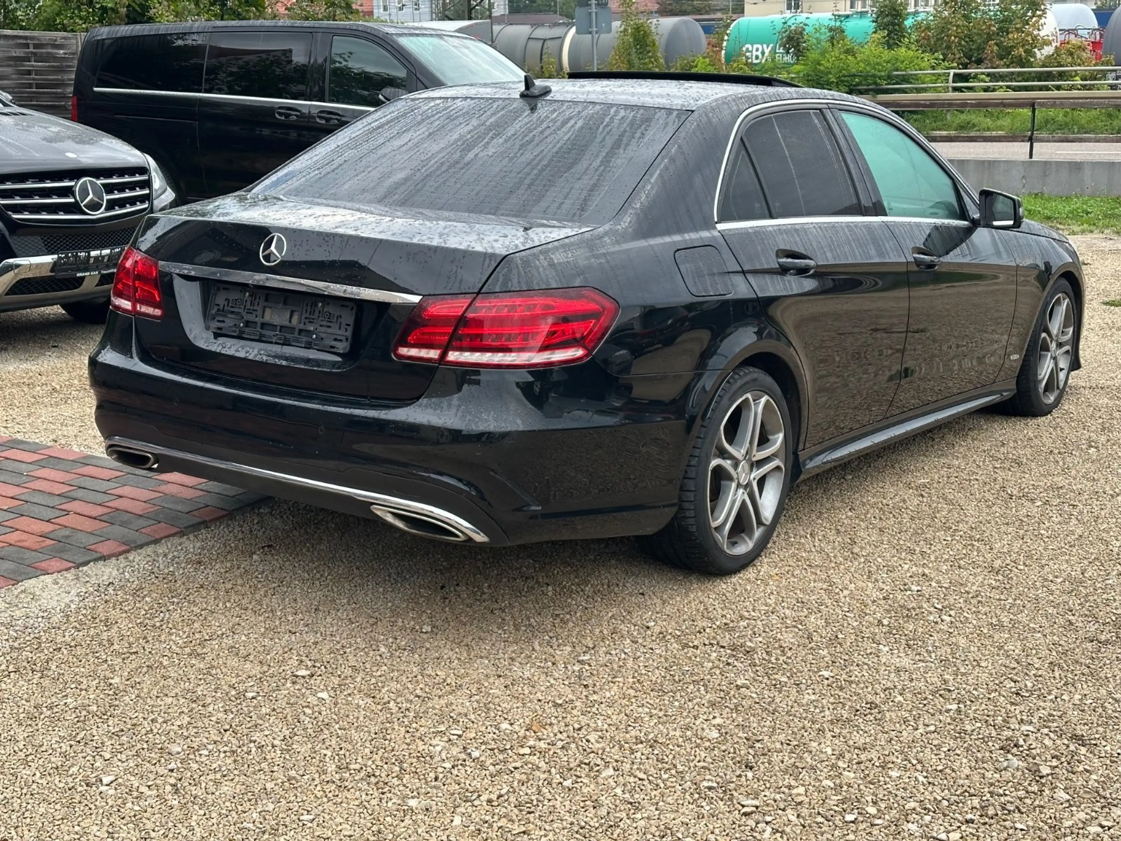Mercedes-Benz E 350 BlueTec *AMG Paket *Pano — photo 7