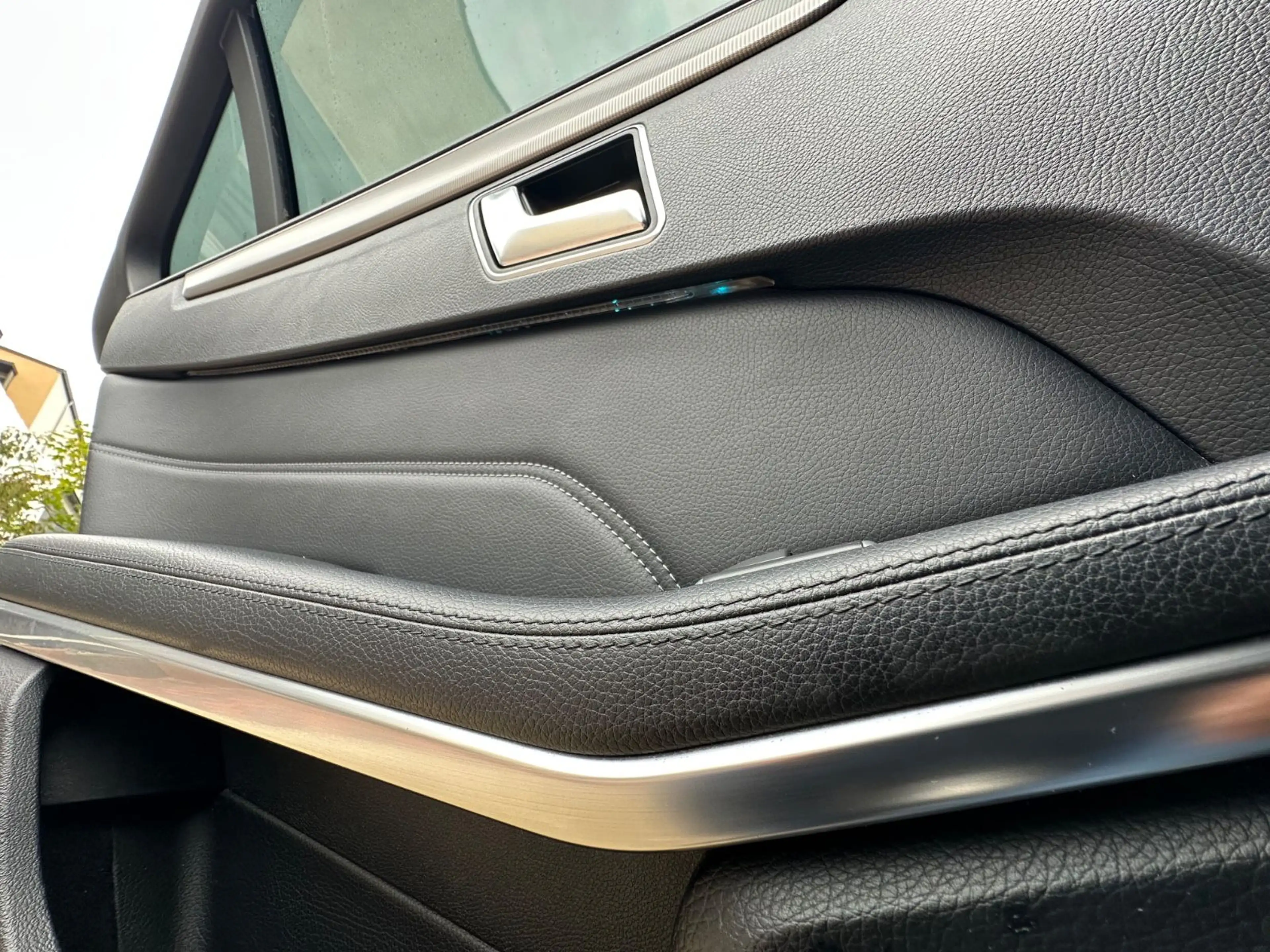 Mercedes-Benz E 350 BlueTec *AMG Paket *Pano — photo 15