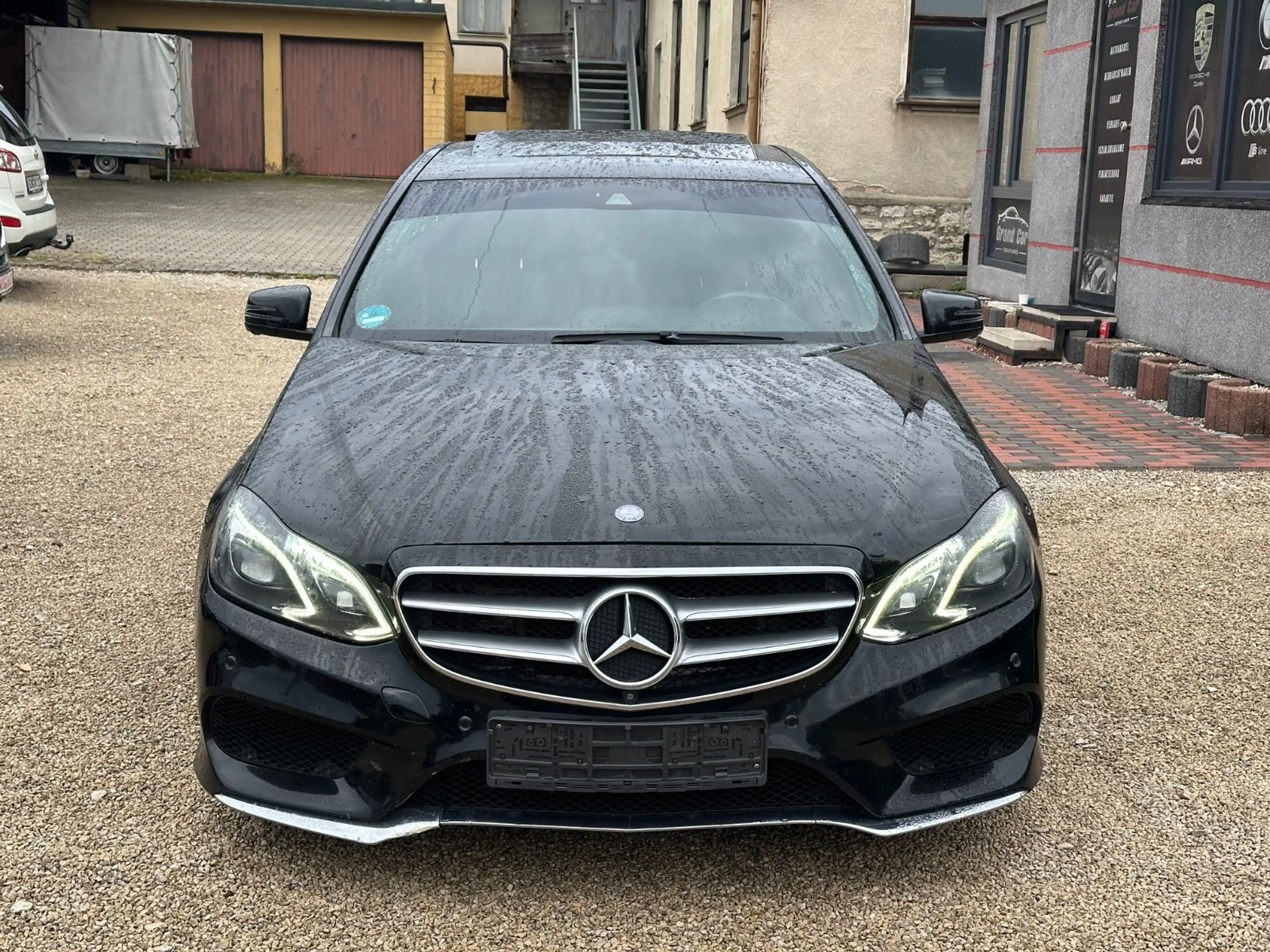 Mercedes-Benz E 350 BlueTec *AMG Paket *Pano — photo 2