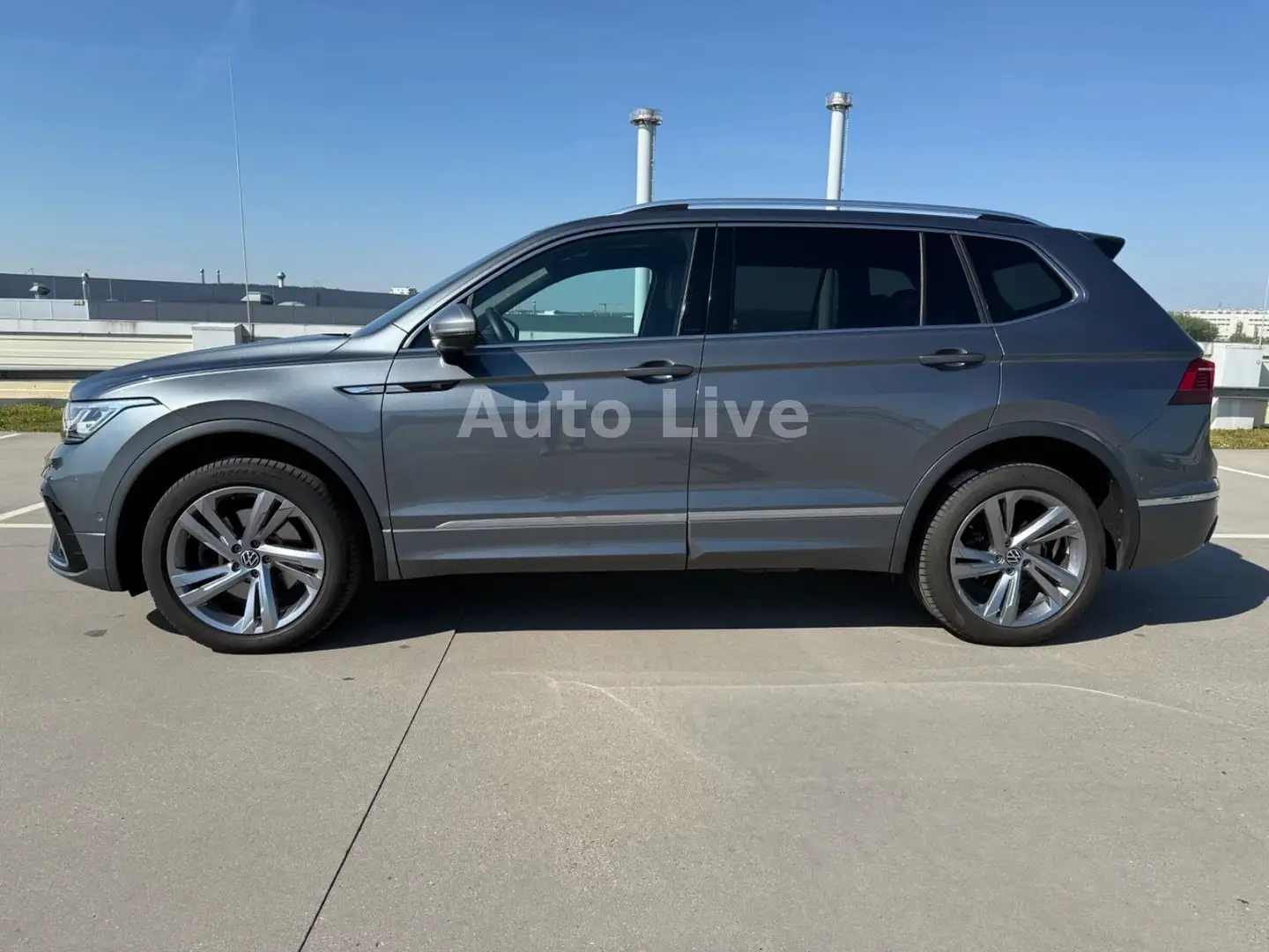 Volkswagen Tiguan Allspace 2.0 TDI DSG*4M*R LINE*7 STZE*AHK Grau - 2