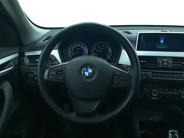 BMW X1 view 11