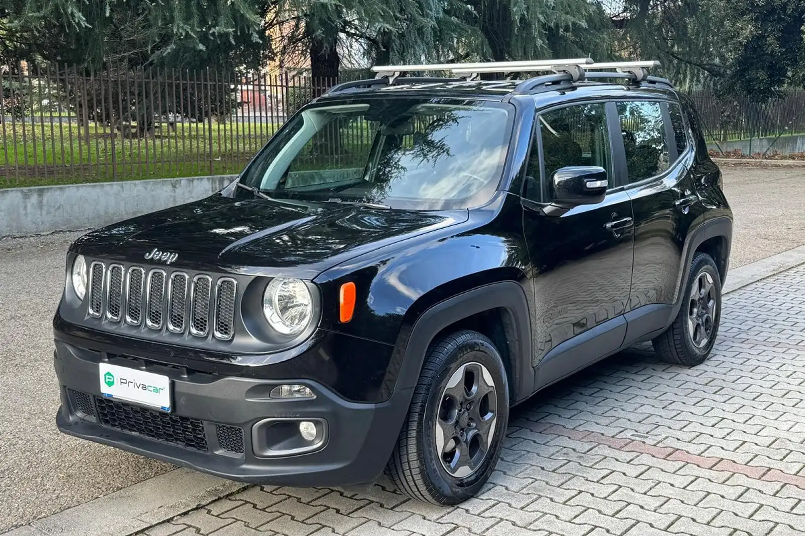 Jeep Renegade Renegade 1.6 Mjt 120 CV Longitude Schwarz - 1