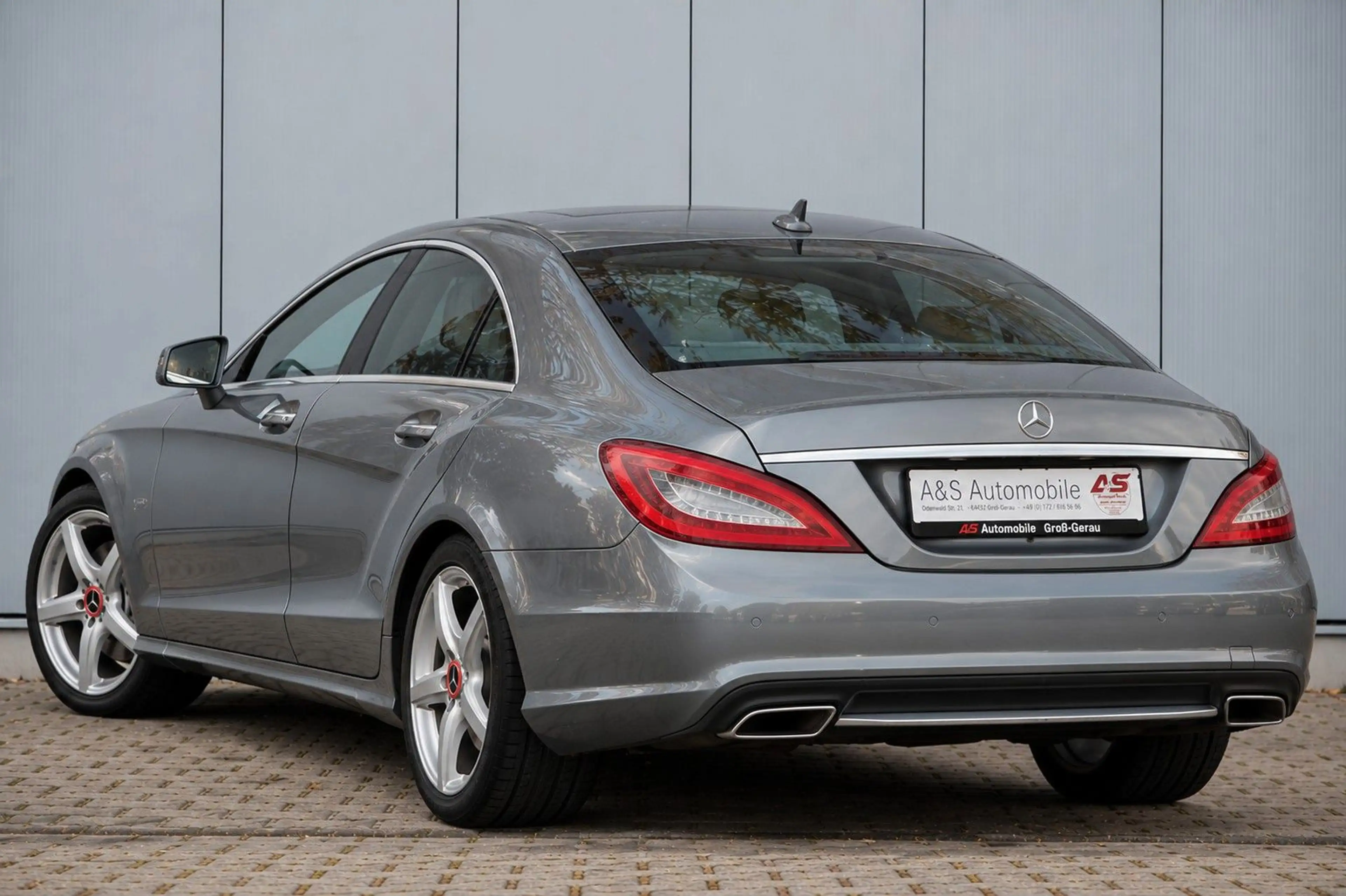Mercedes-Benz CLS 500 4M | UNFALLFREI | 3x AMG | MB SERVICE — photo 2