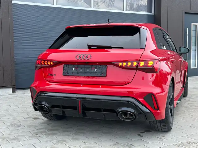 Audi RS3 Sportback RS SPORT/ 360°/HUD/MATRIX/SONOS