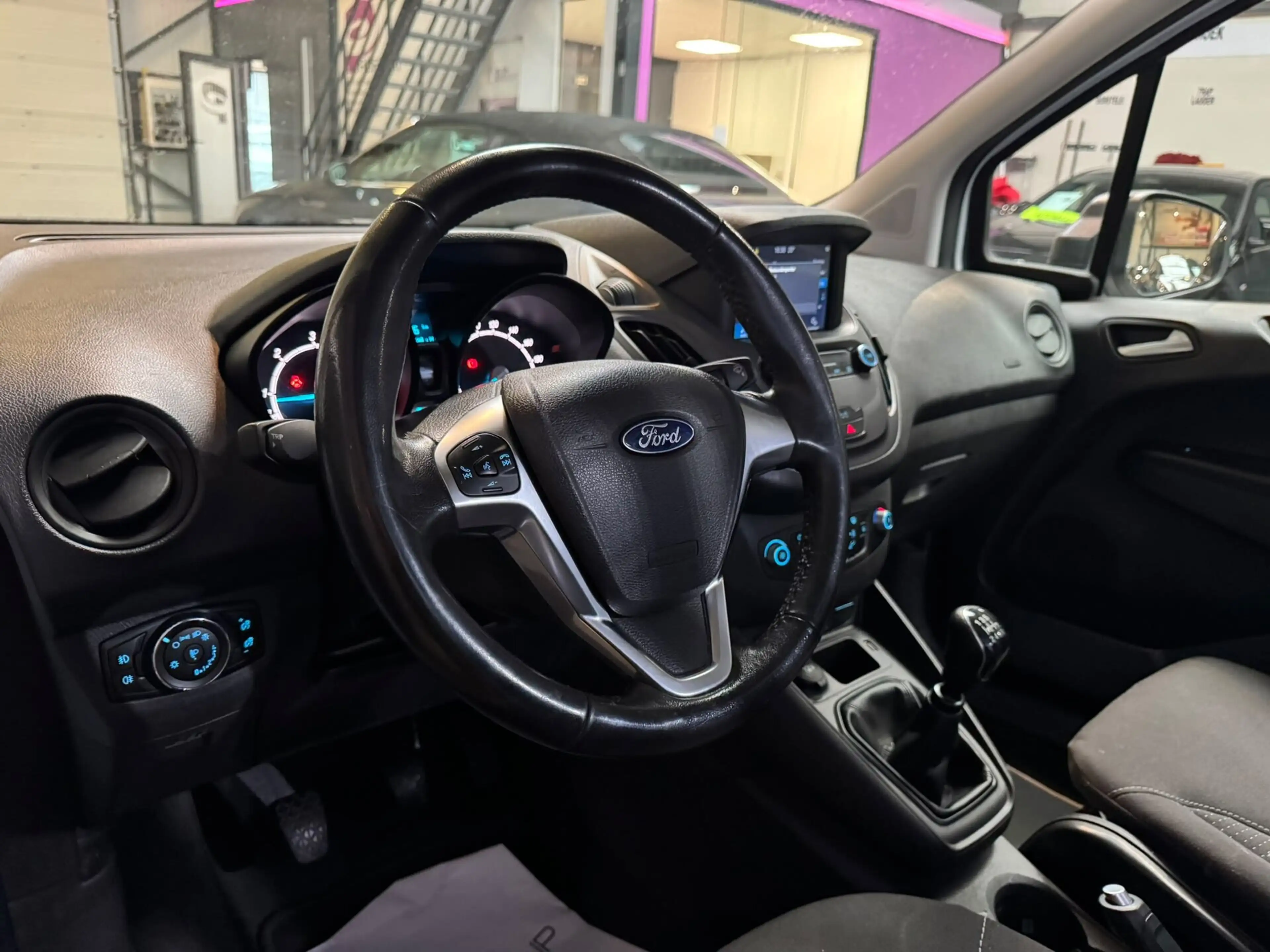 Ford Transit Courier 1.5TDCi Lichte Vr. Camera Btw incl. — photo 10