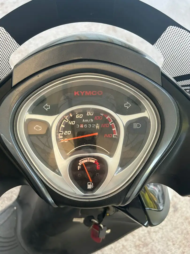 Kymco People 125 Černá - 1