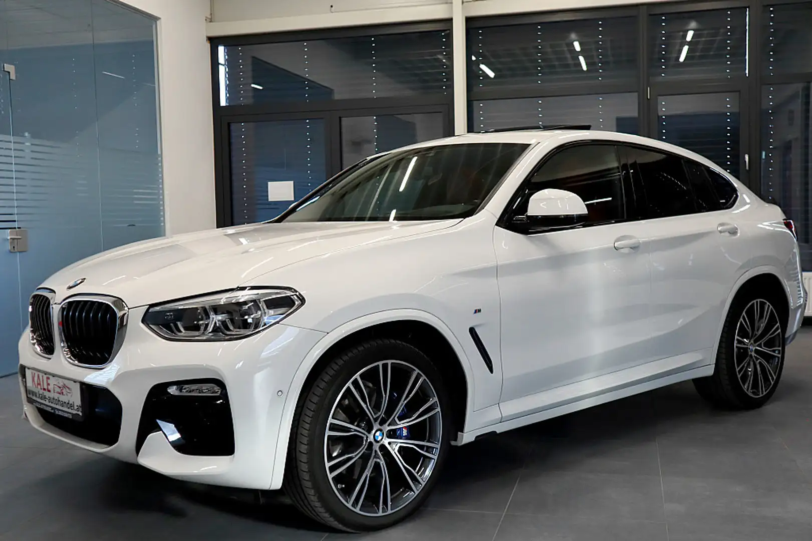 BMW X4 X4 xDrive 30d M Sport Aut.*Panoramadach*21 ZOLL* Weiß - 2