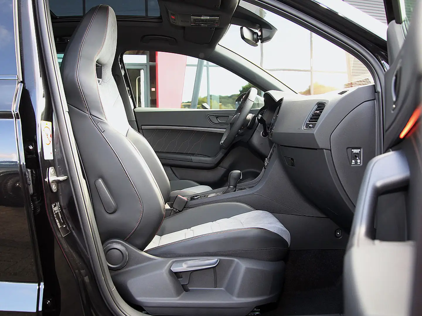 CUPRA Ateca 2.0 TSI Tribe Edition 4Drive AHK PANO B Negro - 2