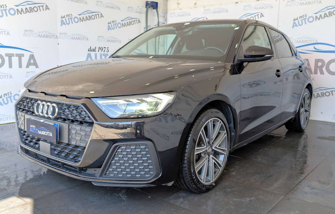 Audi A1 A1 Sportback 25 1.0 Tfsi IDENTITY BLACK