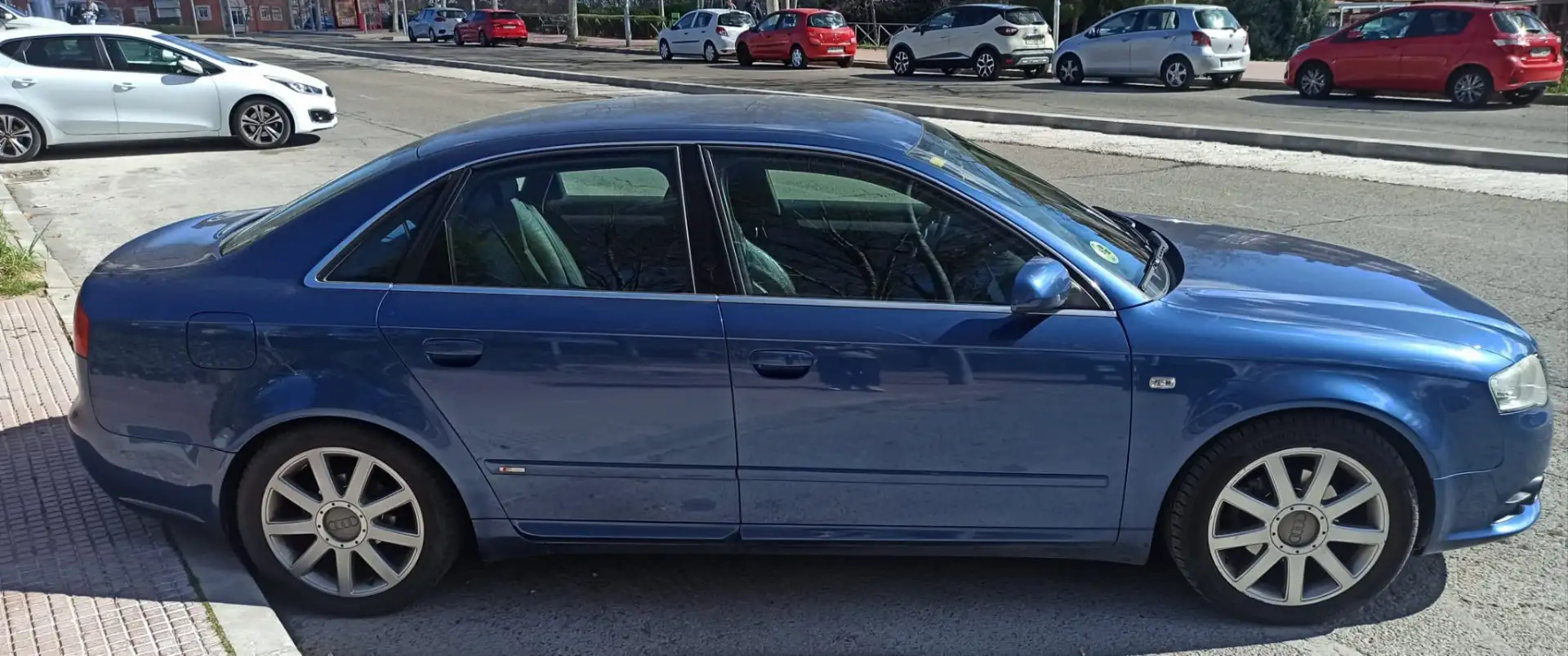 Audi A4 2.0TDI - 2
