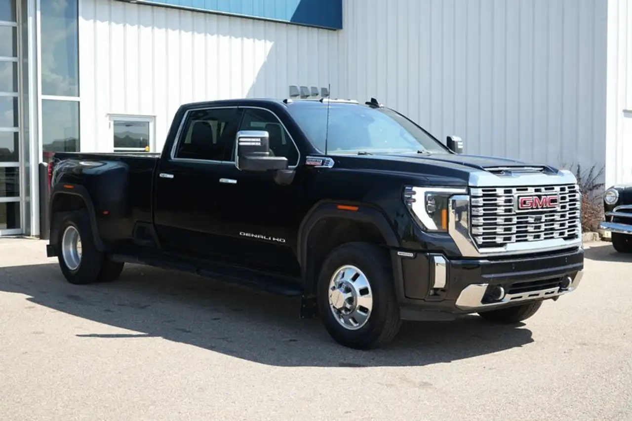 GMC Sierra 3500HD fotografie GMC Sierra 3500HD