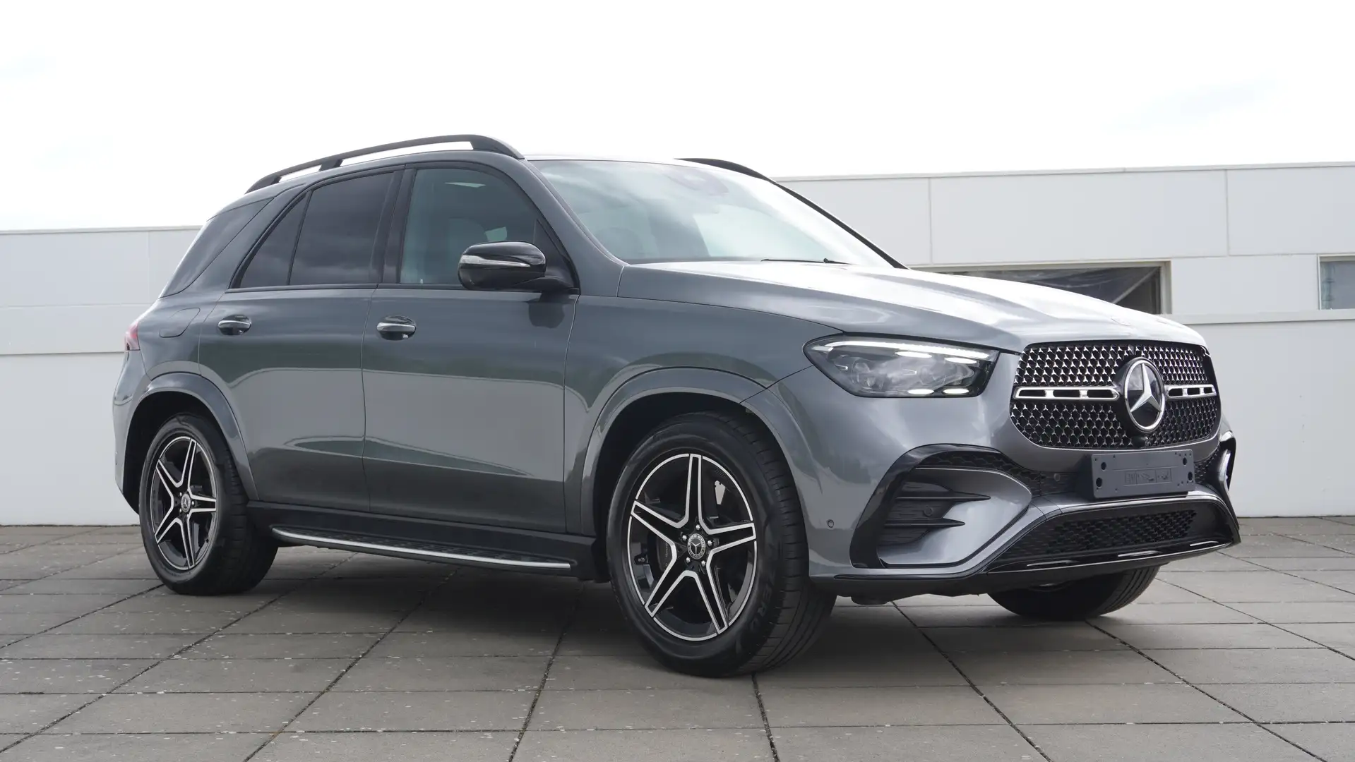 Mercedes-Benz GLE 400 e 4M F/AMG/PANODAK/NAPPALEDER/MBUX/MEMO/AIRMATIC Noir - 1