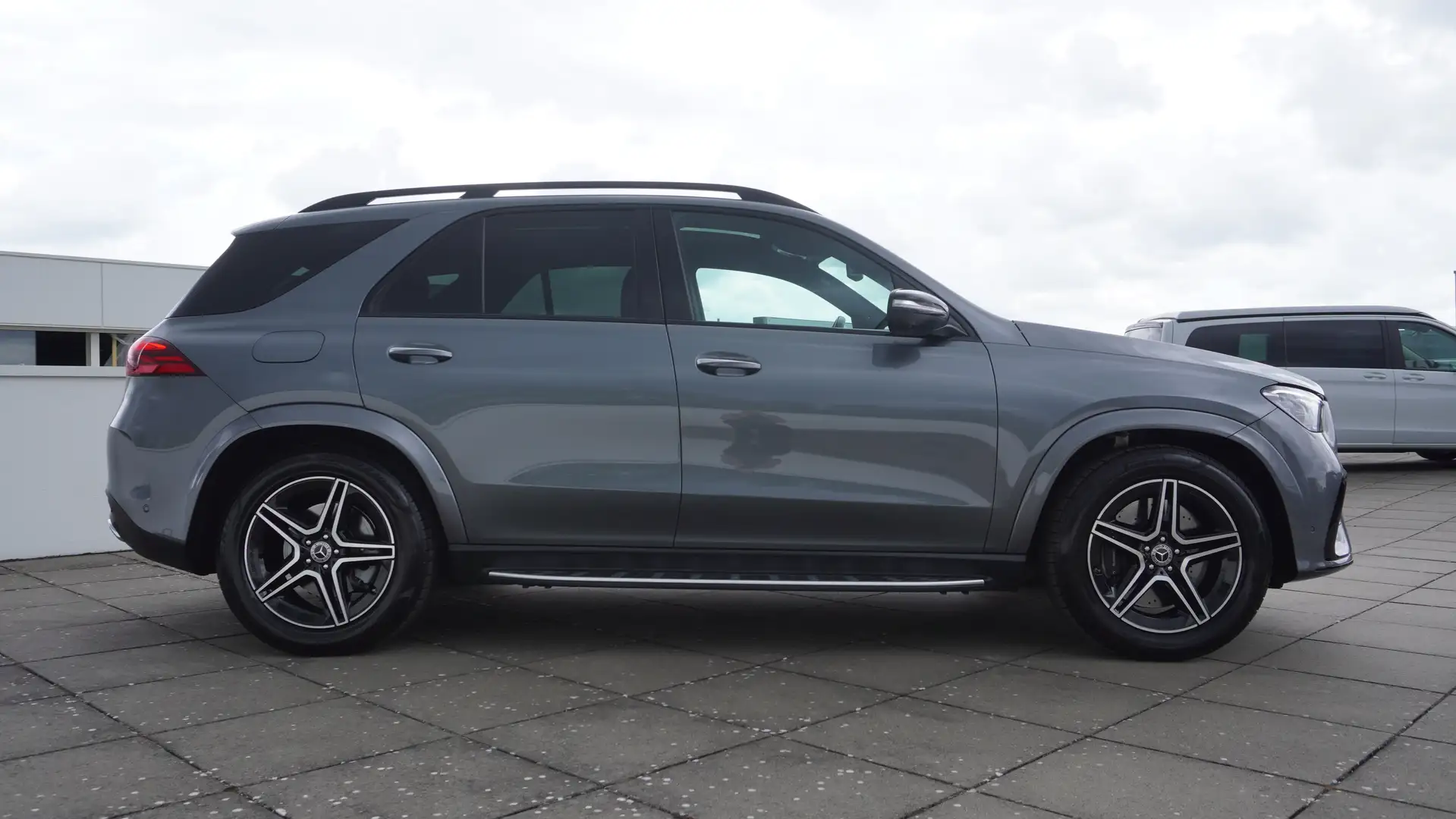 Mercedes-Benz GLE 400 e 4M F/AMG/PANODAK/NAPPALEDER/MBUX/MEMO/AIRMATIC Noir - 2