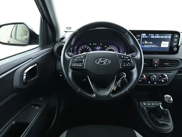 Hyundai I10 view 10