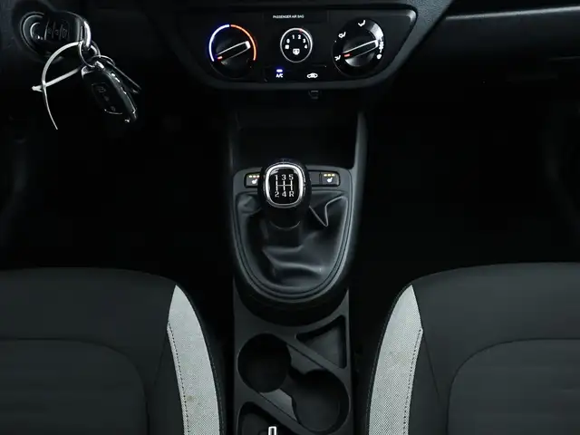 Hyundai I10 view 13