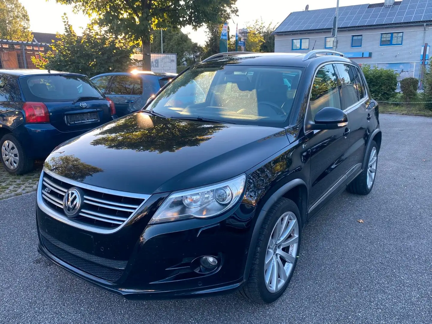 Volkswagen Tiguan R-Line,4Motion, Leder, Pano, Rückf.Kamera Schwarz - 1