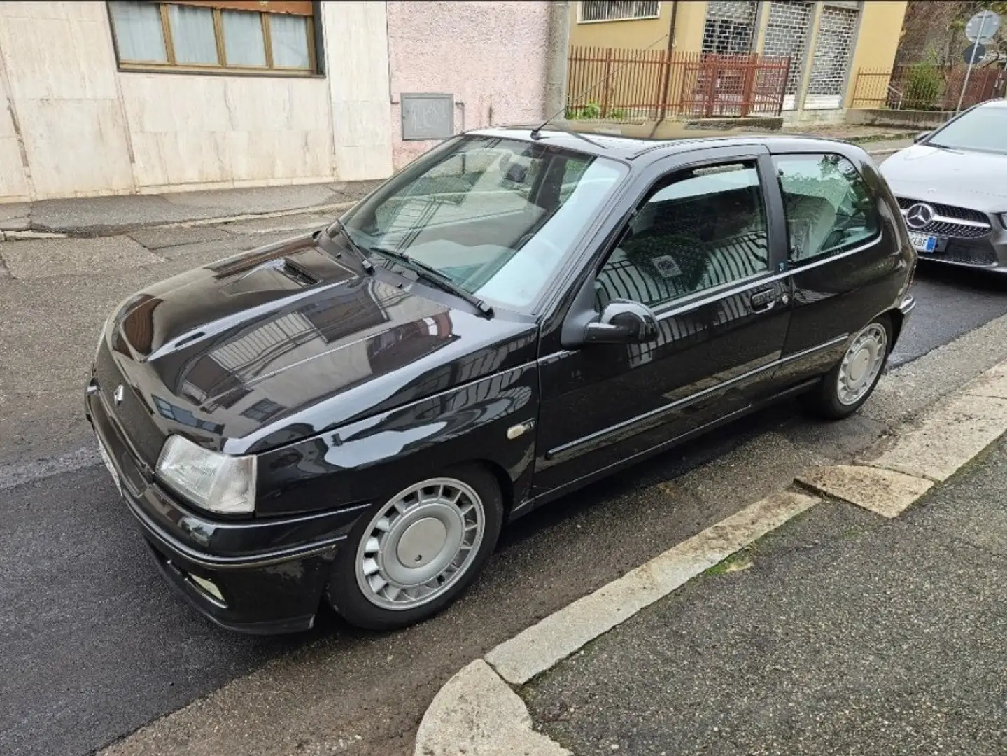 Renault Clio 3p 1.8 16v - 1