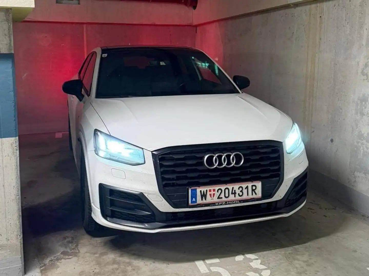Audi Q2 Q2 1,4 TFSI COD Design S-tronic Design Weiß - 1