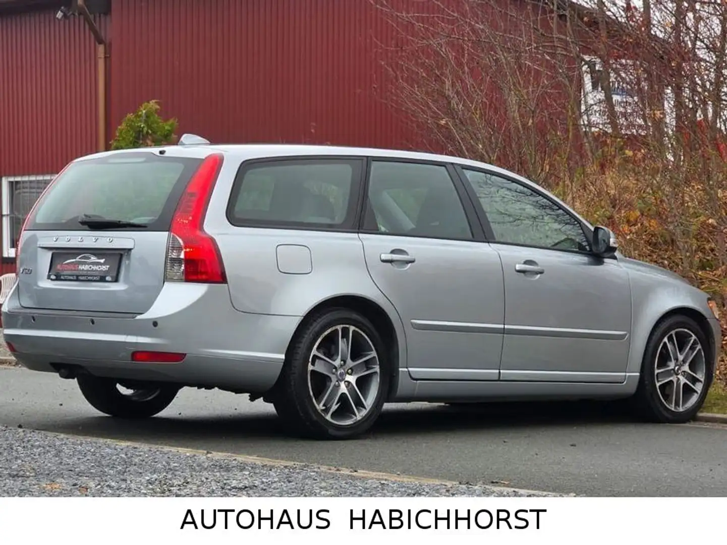 Volvo V50 Kombi D2 Kinetic/Ahk/Volleder/Shz/Klimaautom Argent - 2