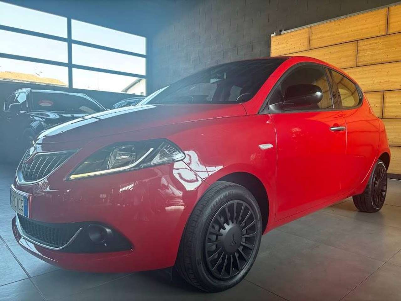 Lancia Ypsilon LANCIA YPSILON 1.0 HYBRID 50.000KM NEOPATENTATI