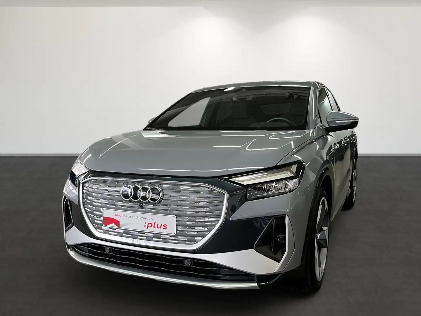 Audi Q4 e-tron 35 e-tron s-line Int+Ext. Na Grau - 2