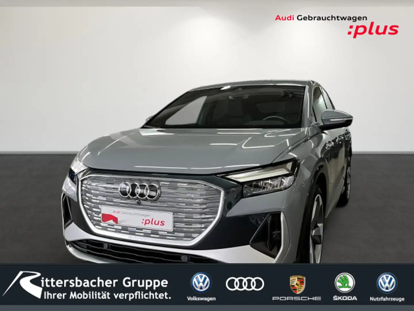 Audi Q4 e-tron 35 e-tron s-line Int+Ext. Na Grau - 1