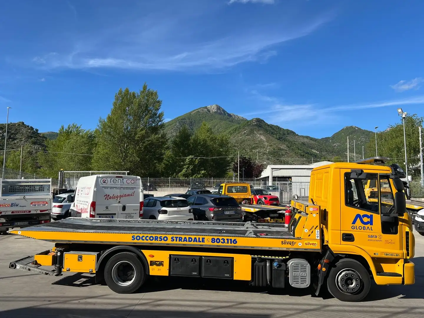 Iveco Eurocargo 120.21 Amarillo - 2