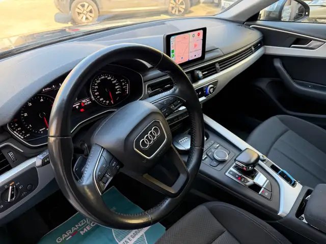 Audi A4 view 10