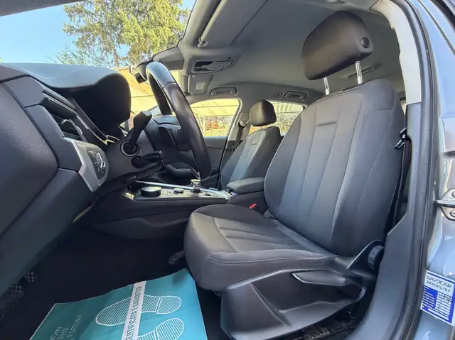 Audi A4 view 9