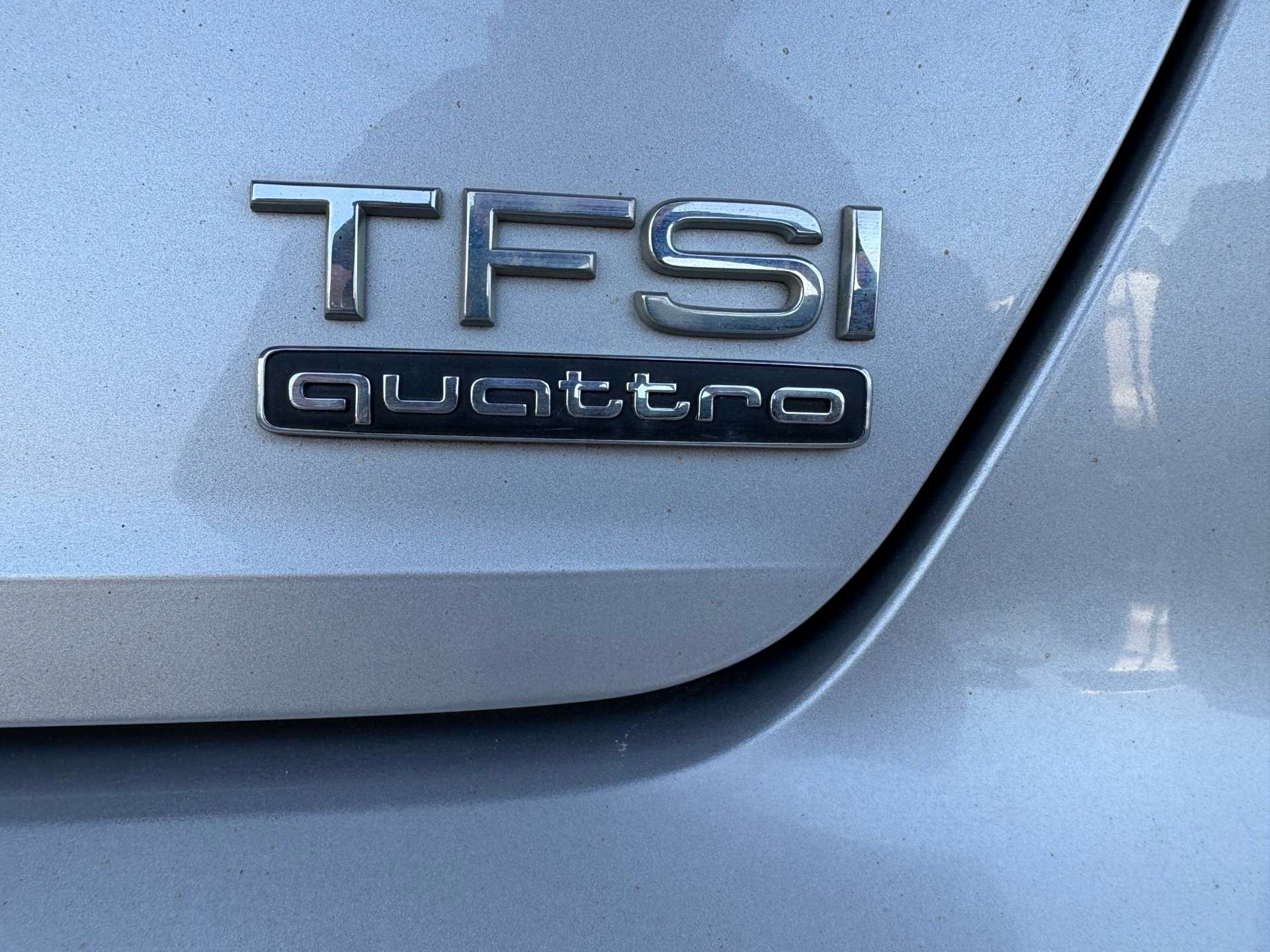 2017 Audi A4 Technik quattro I ACCIDENT FREE I CERTIFIED thumb 34