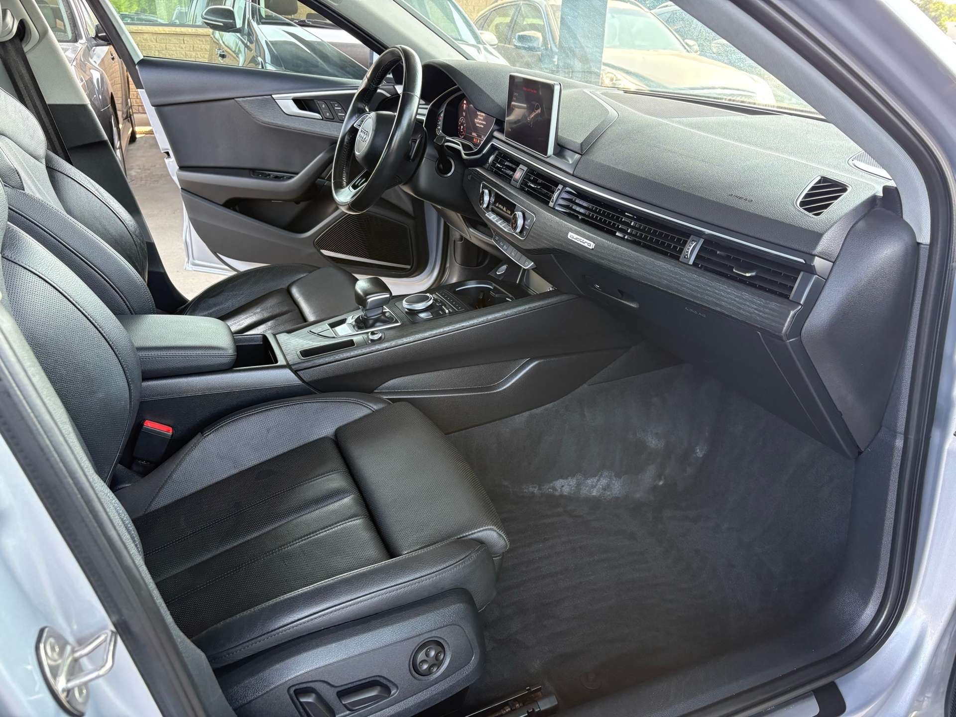2017 Audi A4 Technik quattro I ACCIDENT FREE I CERTIFIED thumb 15