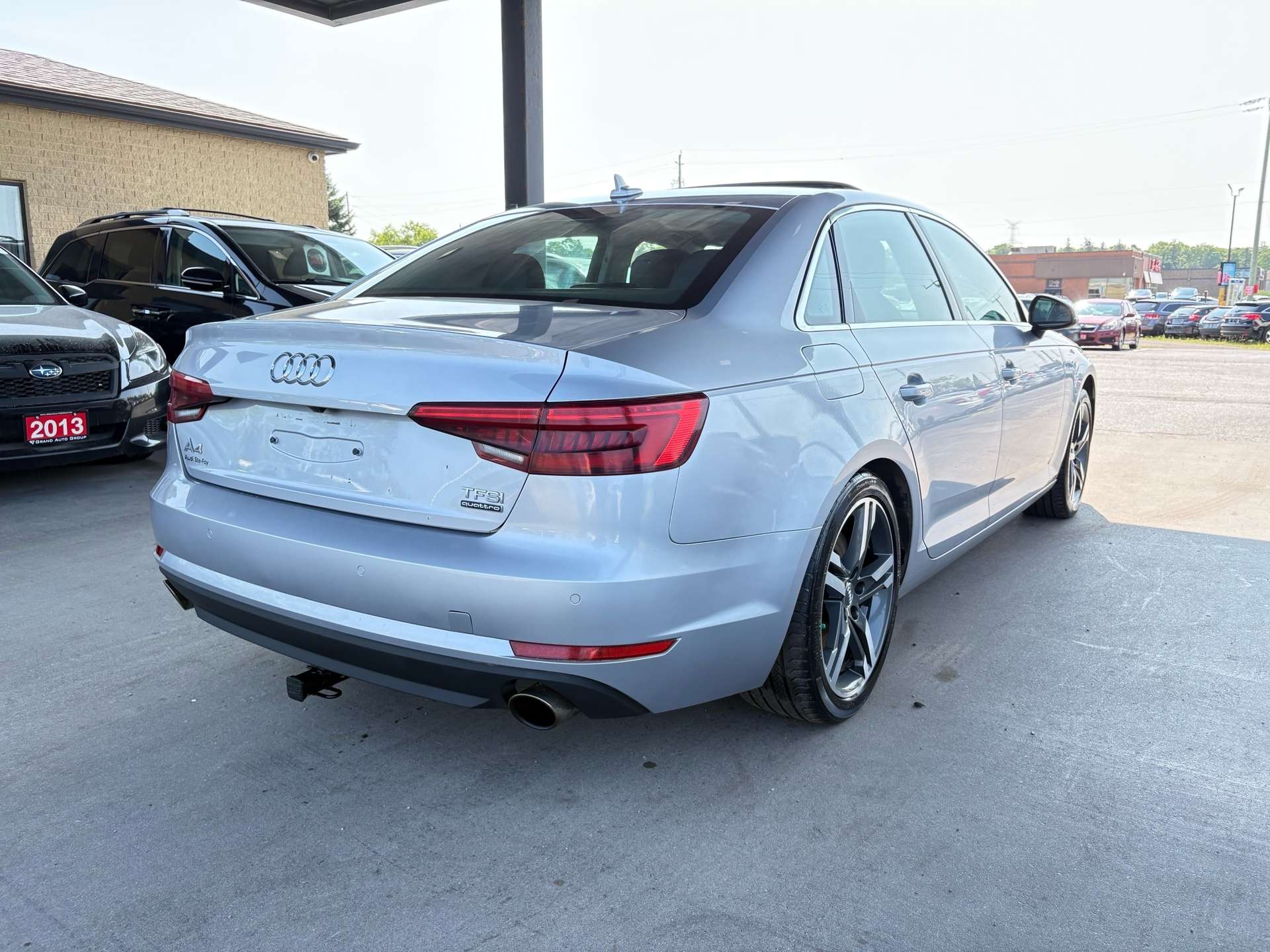 2017 Audi A4 Technik quattro I ACCIDENT FREE I CERTIFIED alt 4