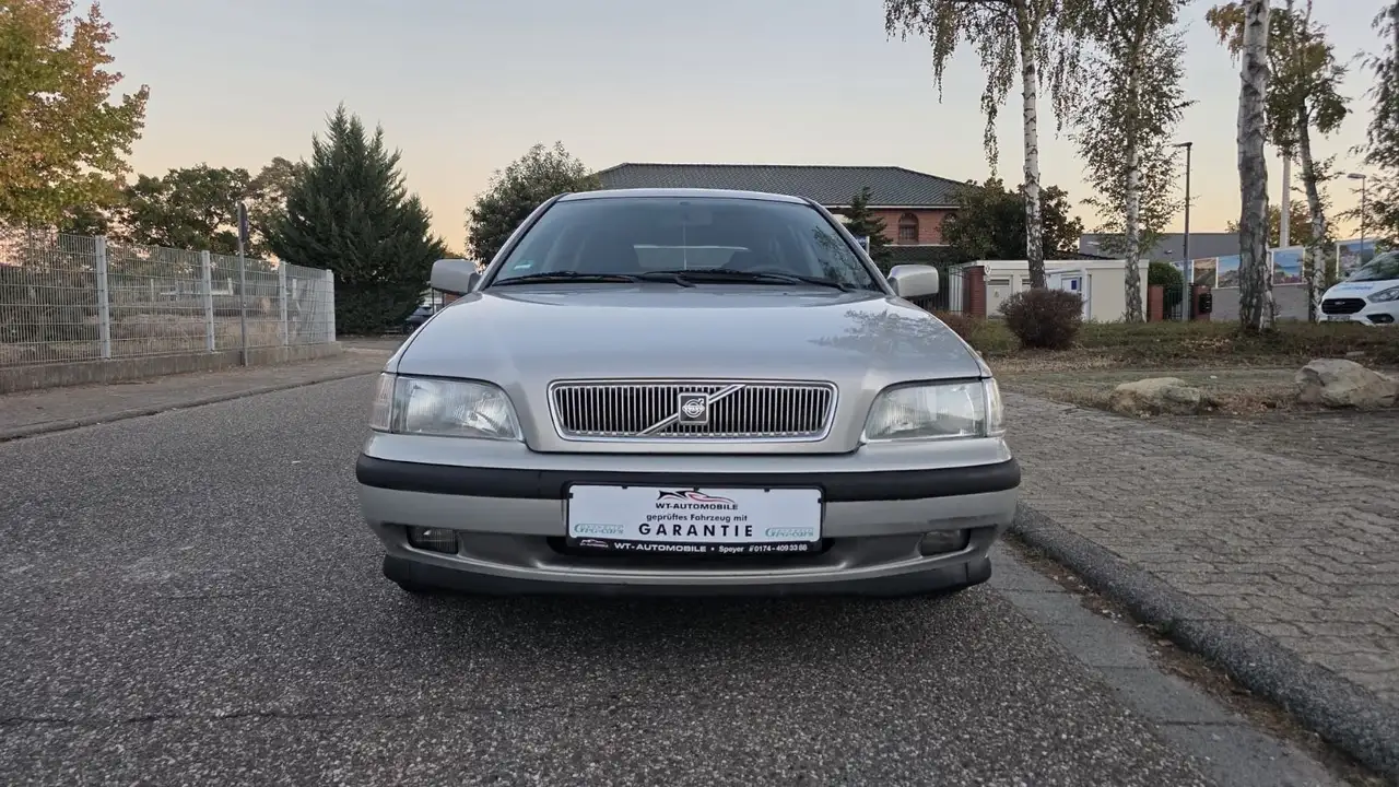 Volvo V40 Kombi TÜV NEU Garantie, foto 3