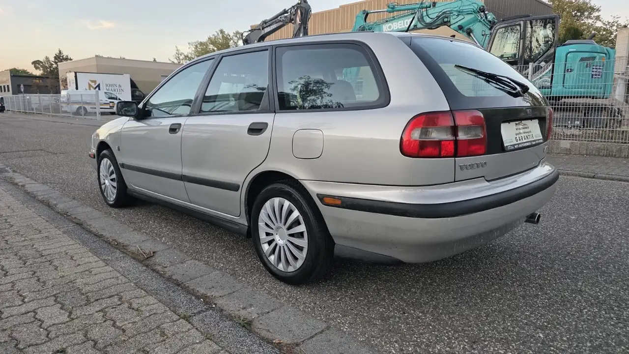 Volvo V40 Kombi TÜV NEU Garantie, foto 5