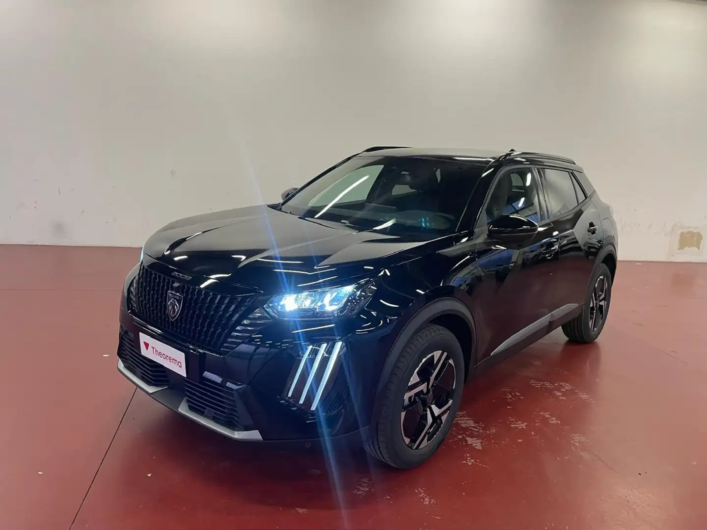Peugeot 2008 1.2 PureTech Allure Noir - 1