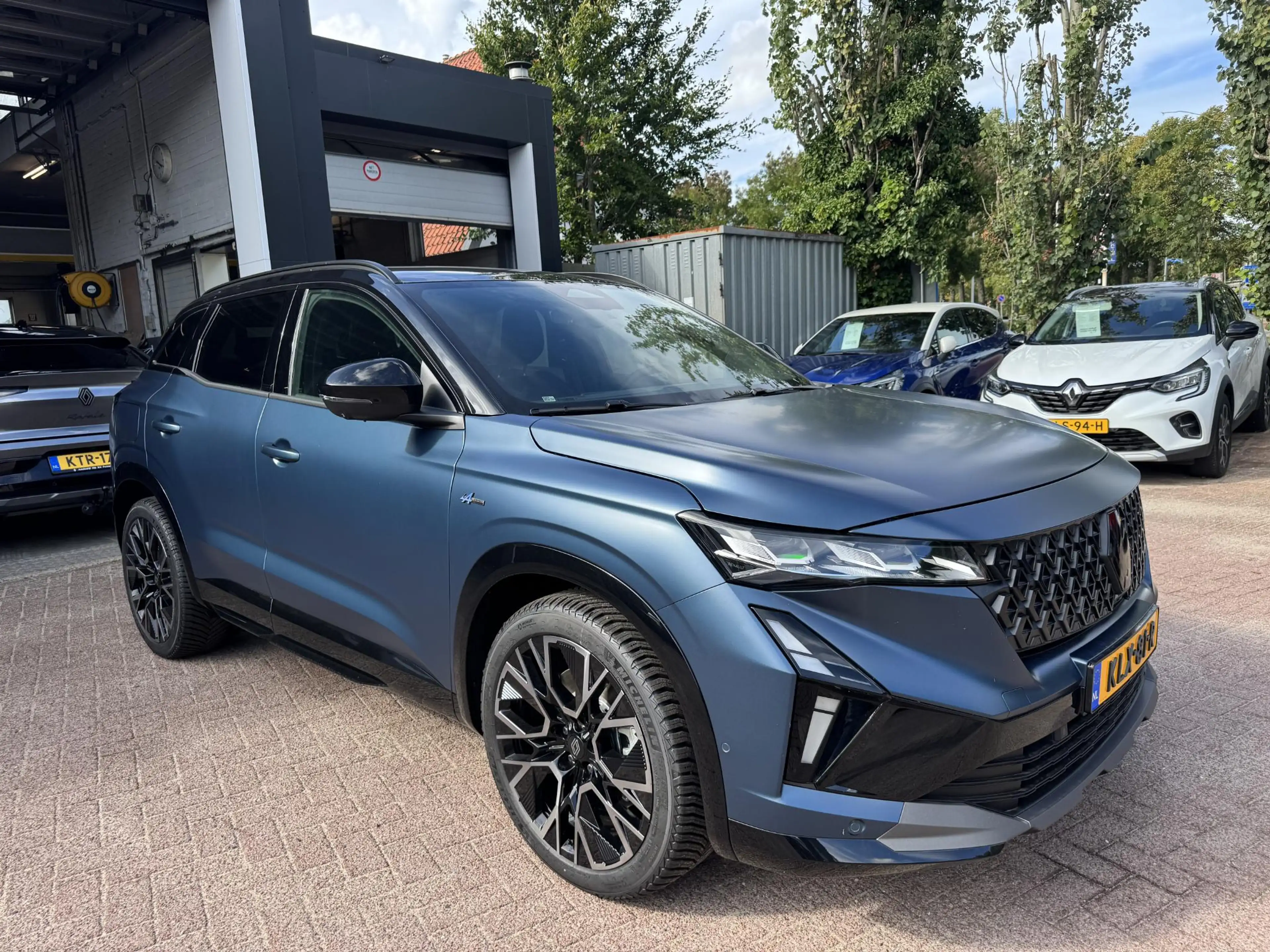 Renault Austral 1.2 E-Tech full hybrid 200 esprit Alpine — photo 3