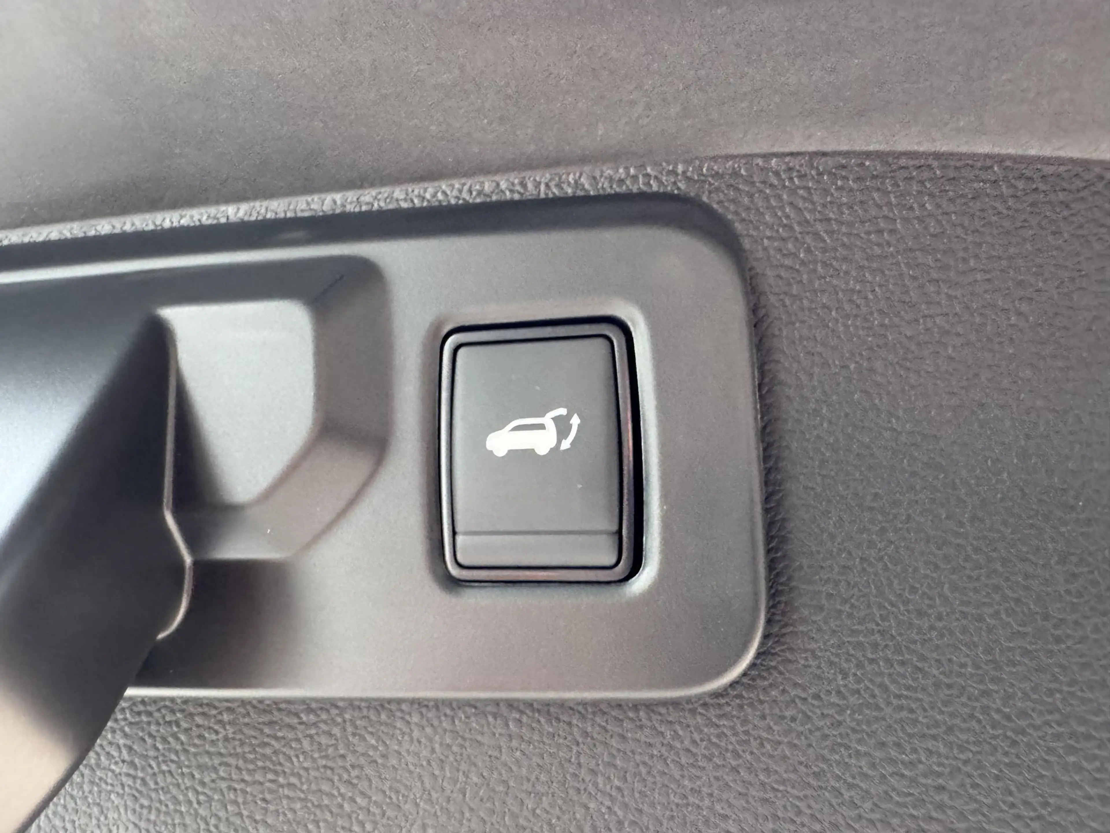 Renault Austral 1.2 E-Tech full hybrid 200 esprit Alpine — photo 7