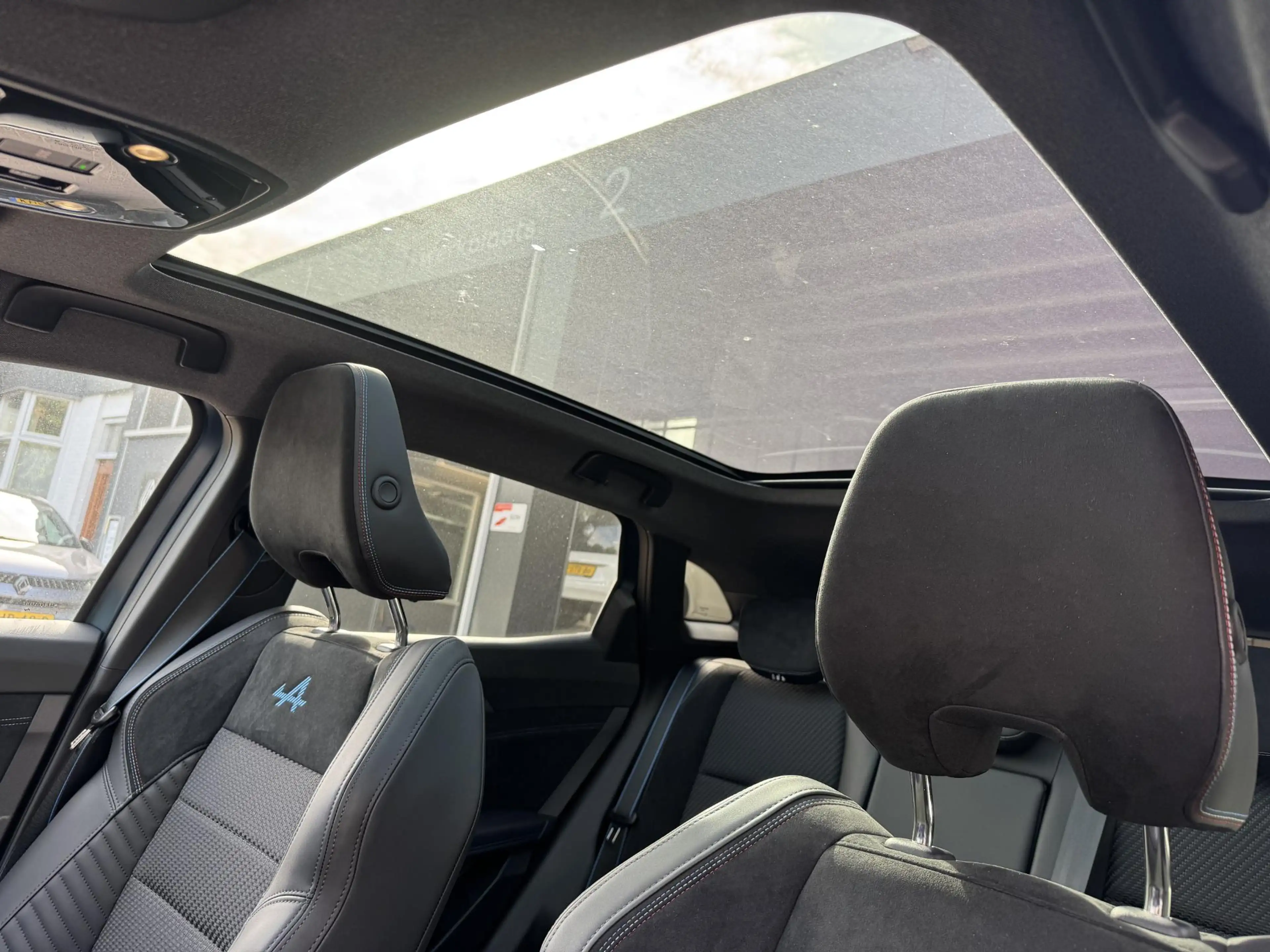 Renault Austral 1.2 E-Tech full hybrid 200 esprit Alpine — photo 14