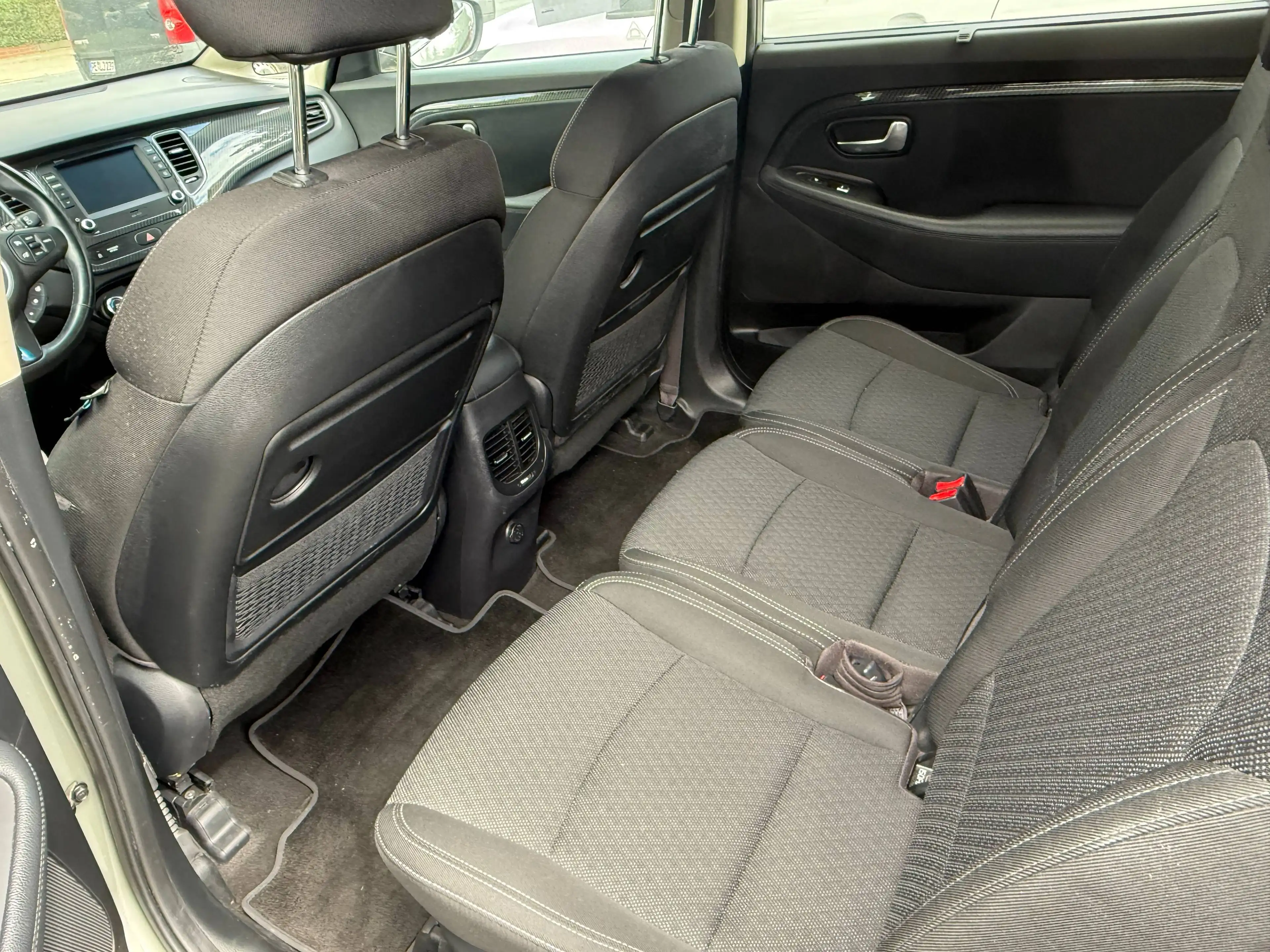 Kia Carens Carens Diesel 1.7 CRDi 141 ISG Spirit.7Sitzer — photo 3