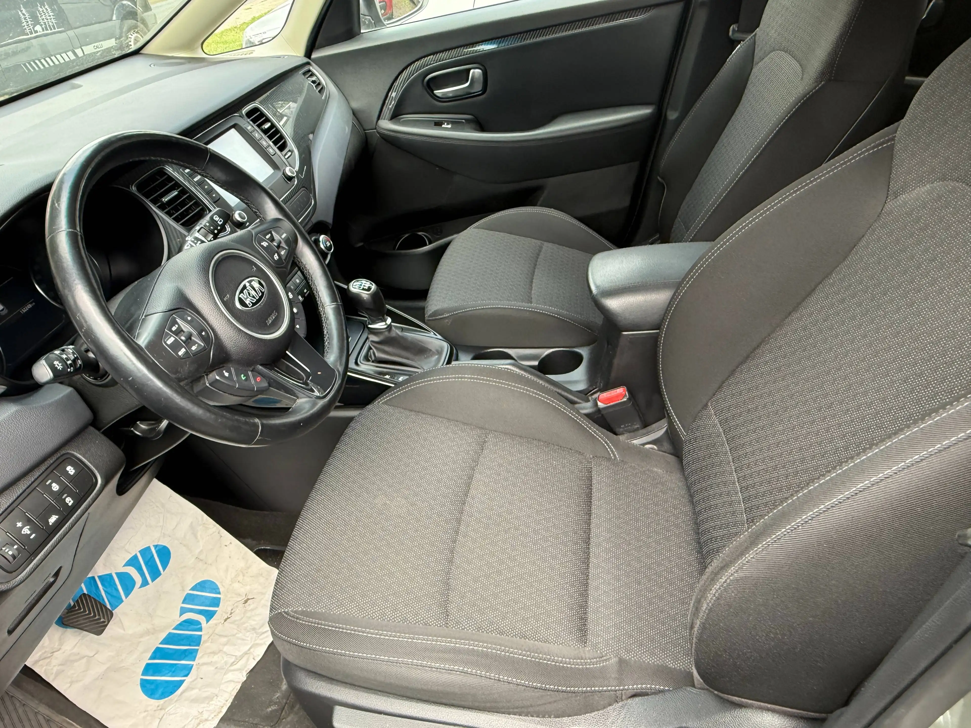 Kia Carens Carens Diesel 1.7 CRDi 141 ISG Spirit.7Sitzer — photo 2