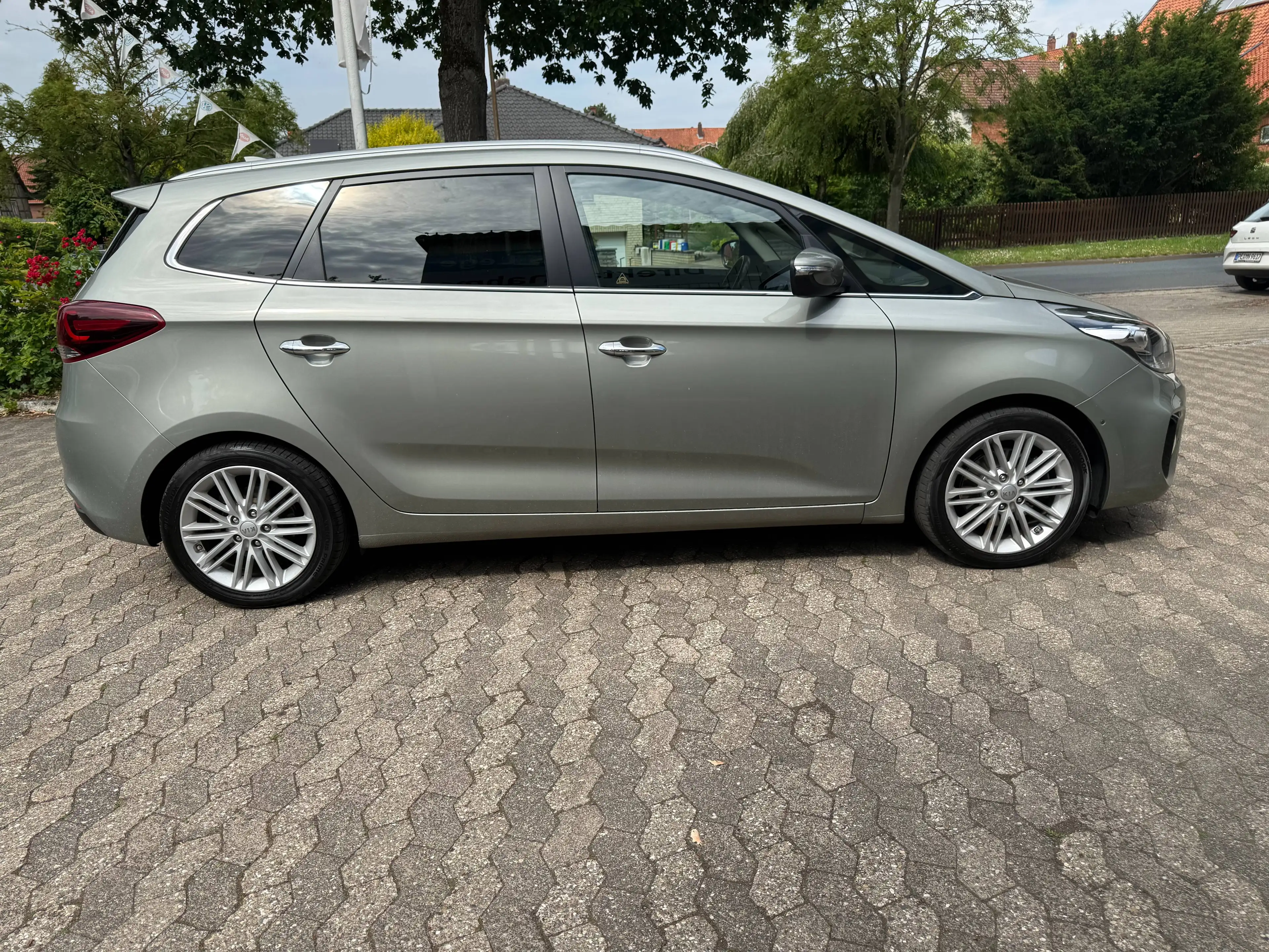Kia Carens Carens Diesel 1.7 CRDi 141 ISG Spirit.7Sitzer — photo 9