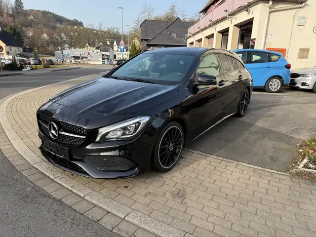 Mercedes-Benz CLA Shooting Brake 220d 4Matic, AMG Packet