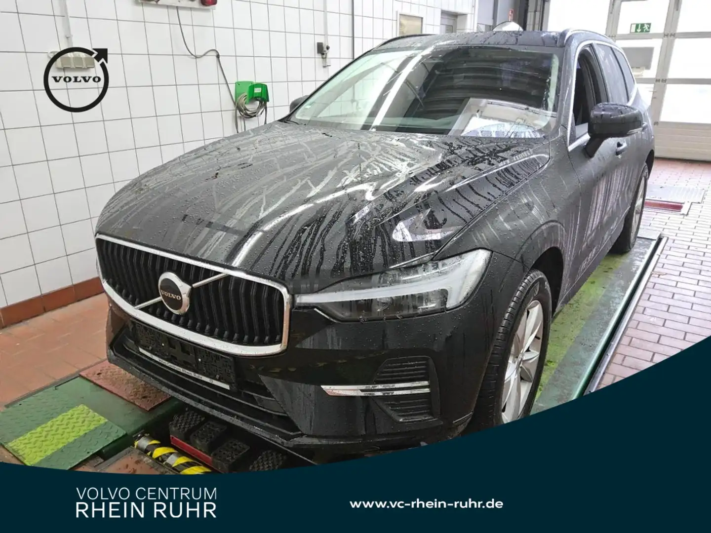 Volvo XC60 B4 Core+WINTERPAK+RFK+KLIMA+DAB+LM18+FAP+ Grijs - 1