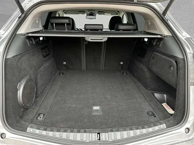Alfa Romeo Stelvio view 10