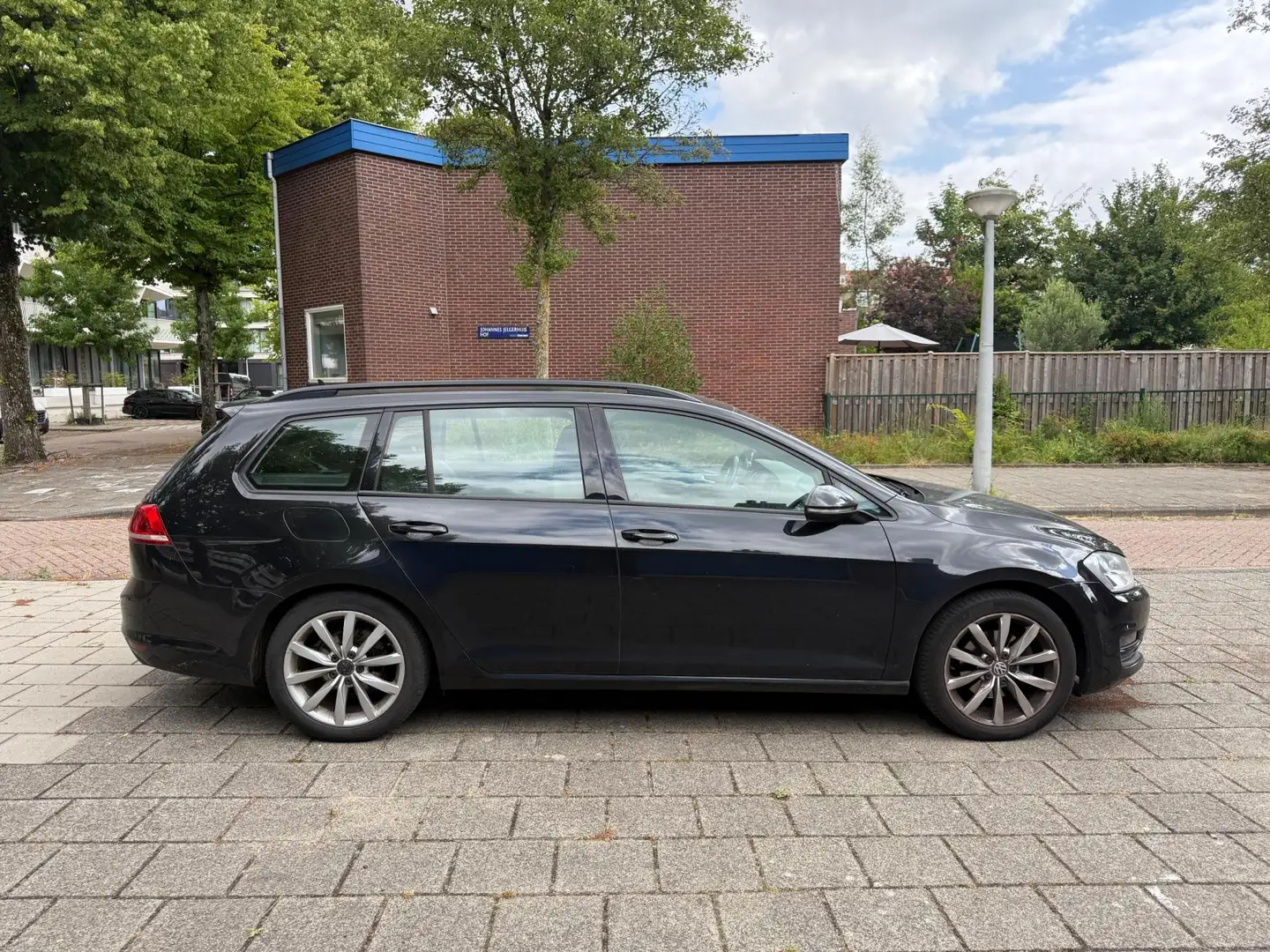 Volkswagen Golf Variant 1.2 TSI Comfortline 1-Eigenaar Cruise NAVI Zwart - 2